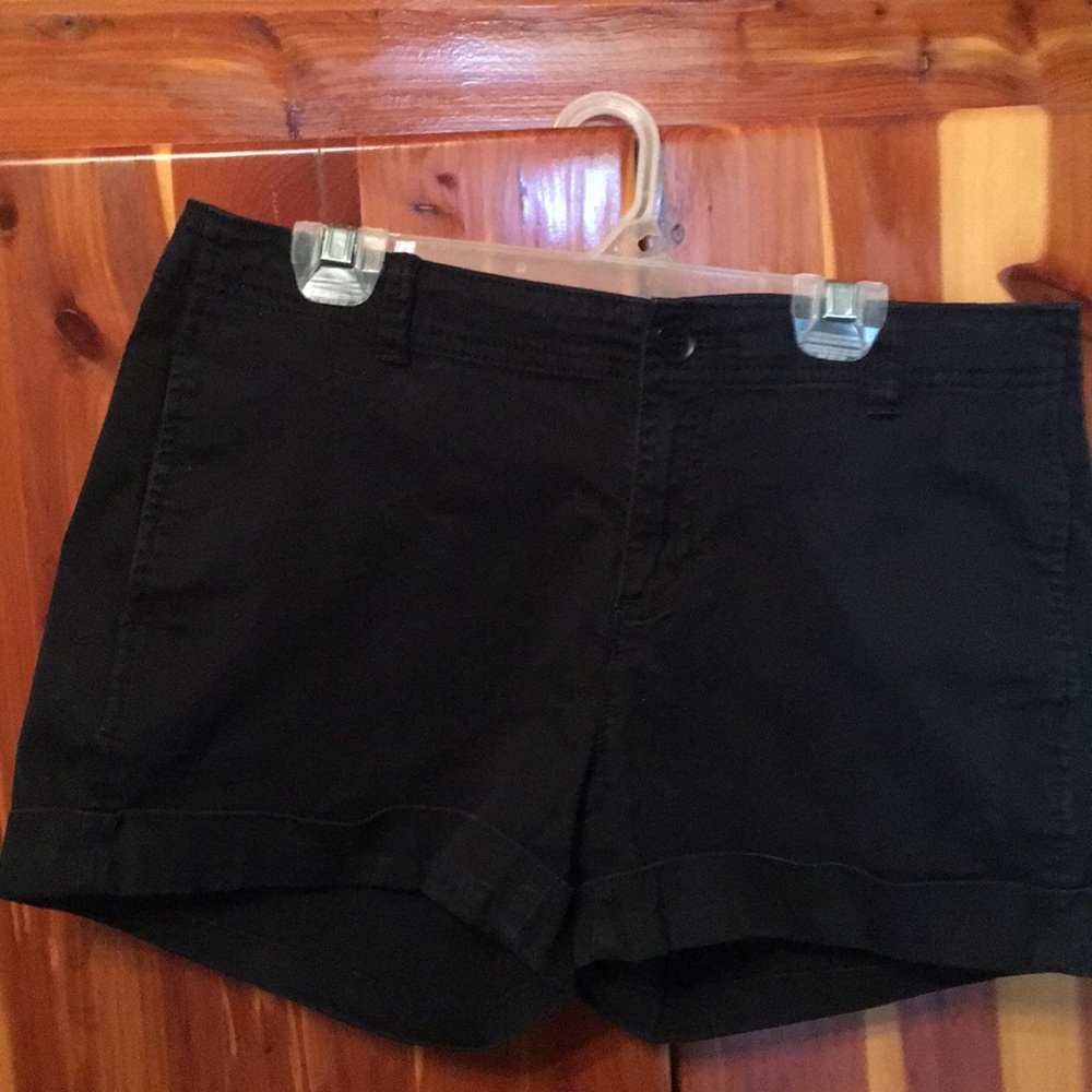 Shorts - Picture 1 of 2